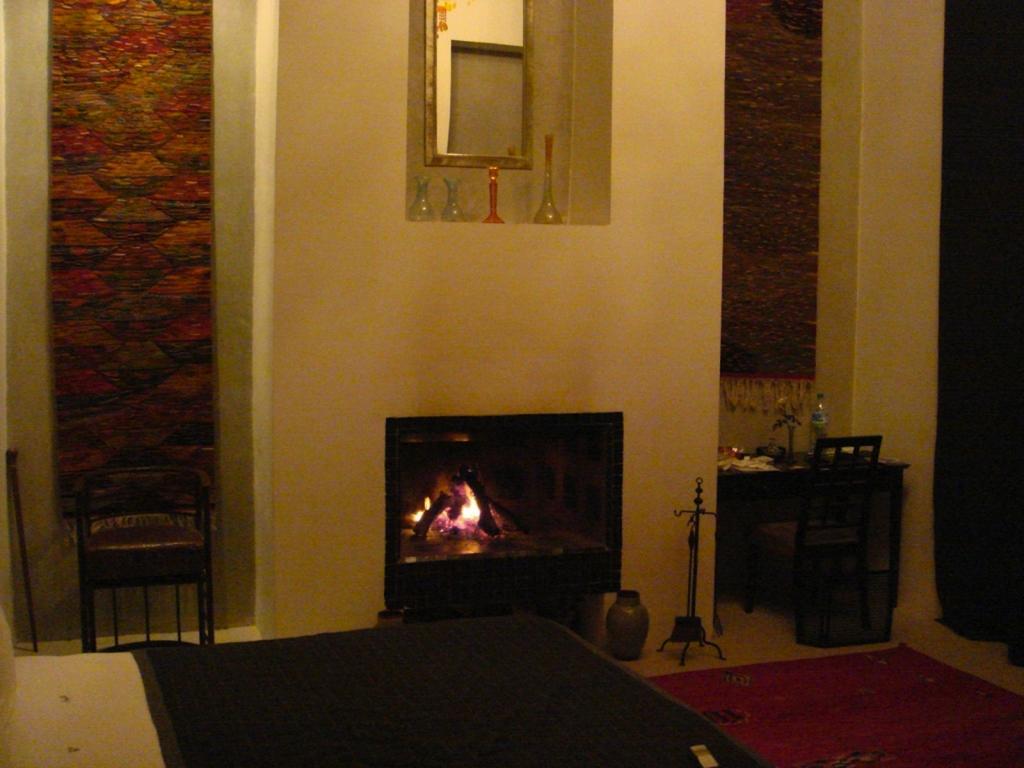 Riad Les Trois Cours Marrakesh Habitación foto